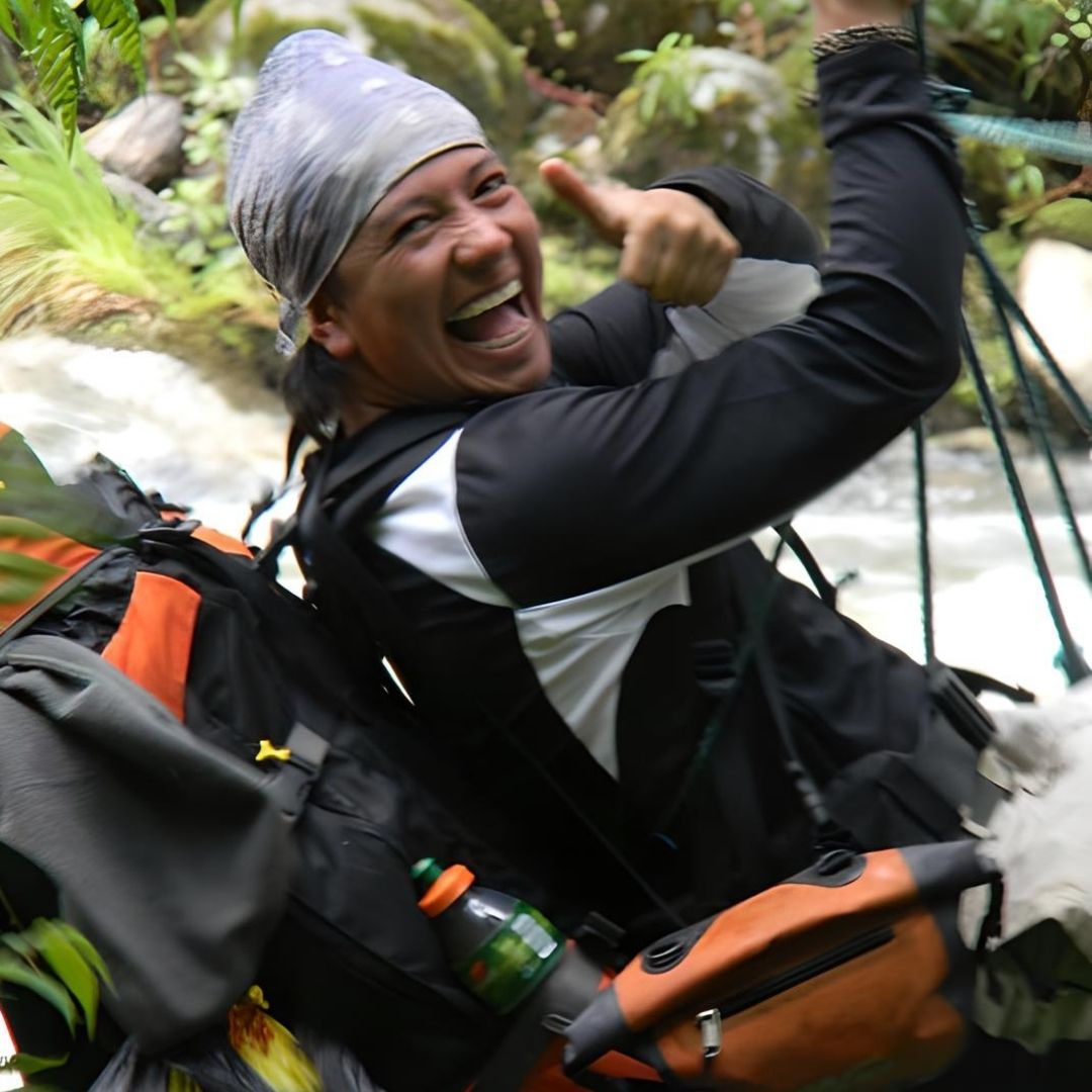 Carlos Urgiles Verdugo gives the camera a thumbs up